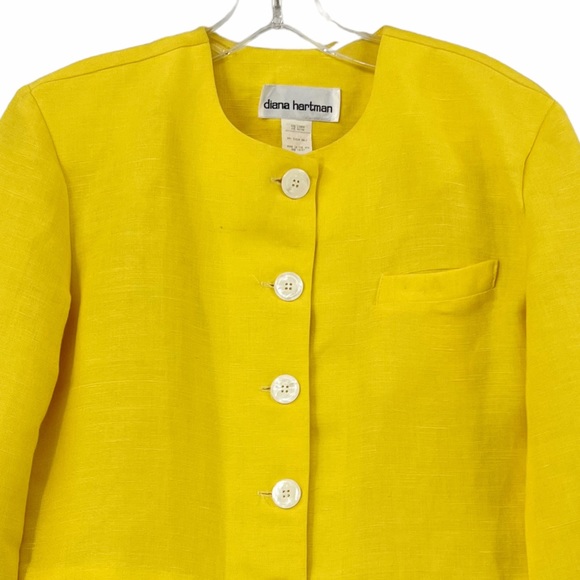 Vintage Linen Blend Cropped and Boxy Blazer Shacket by Diana Hartman Made in USA - Picture 2 of 16